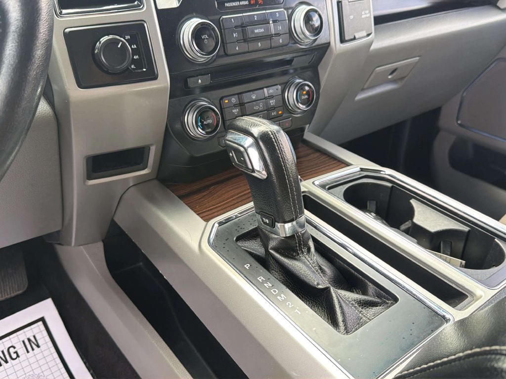 Photo 21 of this FORD F-150
