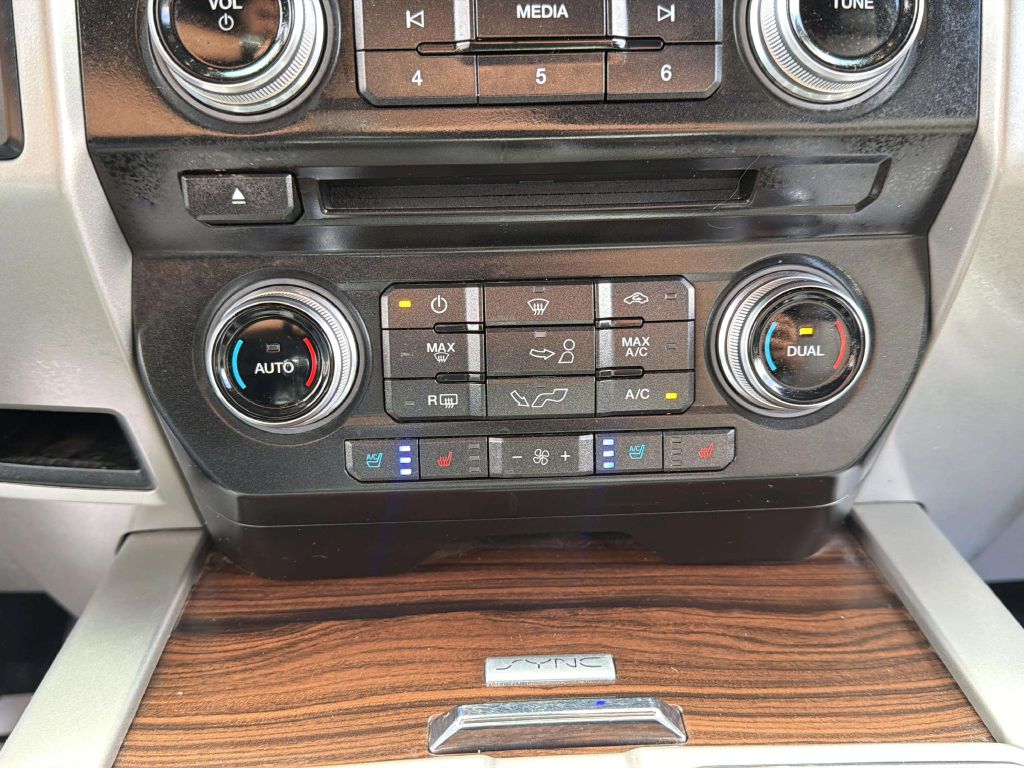 Photo 30 of this FORD F-150
