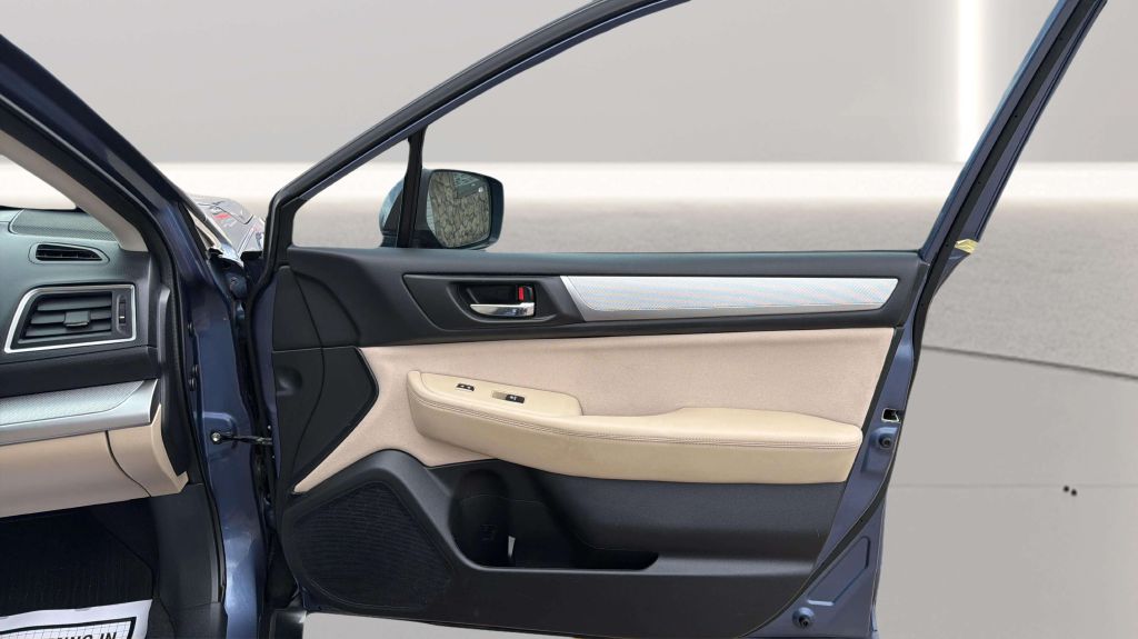 Photo 16 of this SUBARU OUTBACK