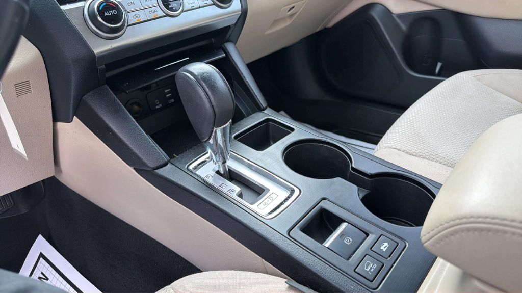 Photo 28 of this SUBARU OUTBACK