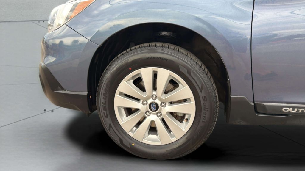Photo 32 of this SUBARU OUTBACK