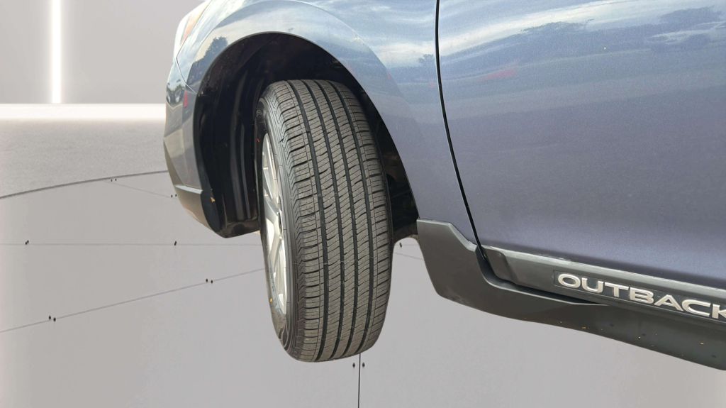 Photo 33 of this SUBARU OUTBACK