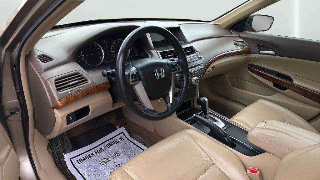 Photo 17 of this HONDA ACCORD