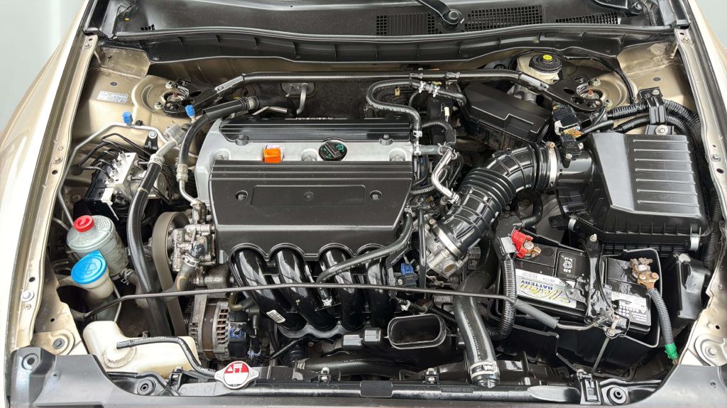 Photo 29 of this HONDA ACCORD