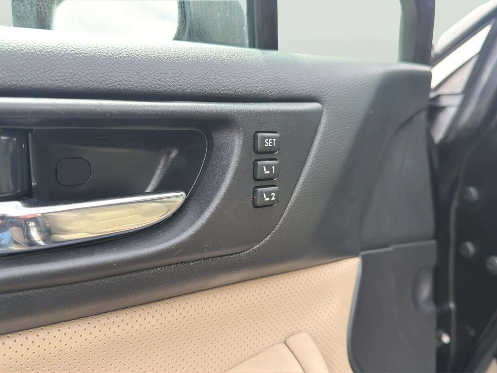 Photo 16 of this SUBARU OUTBACK