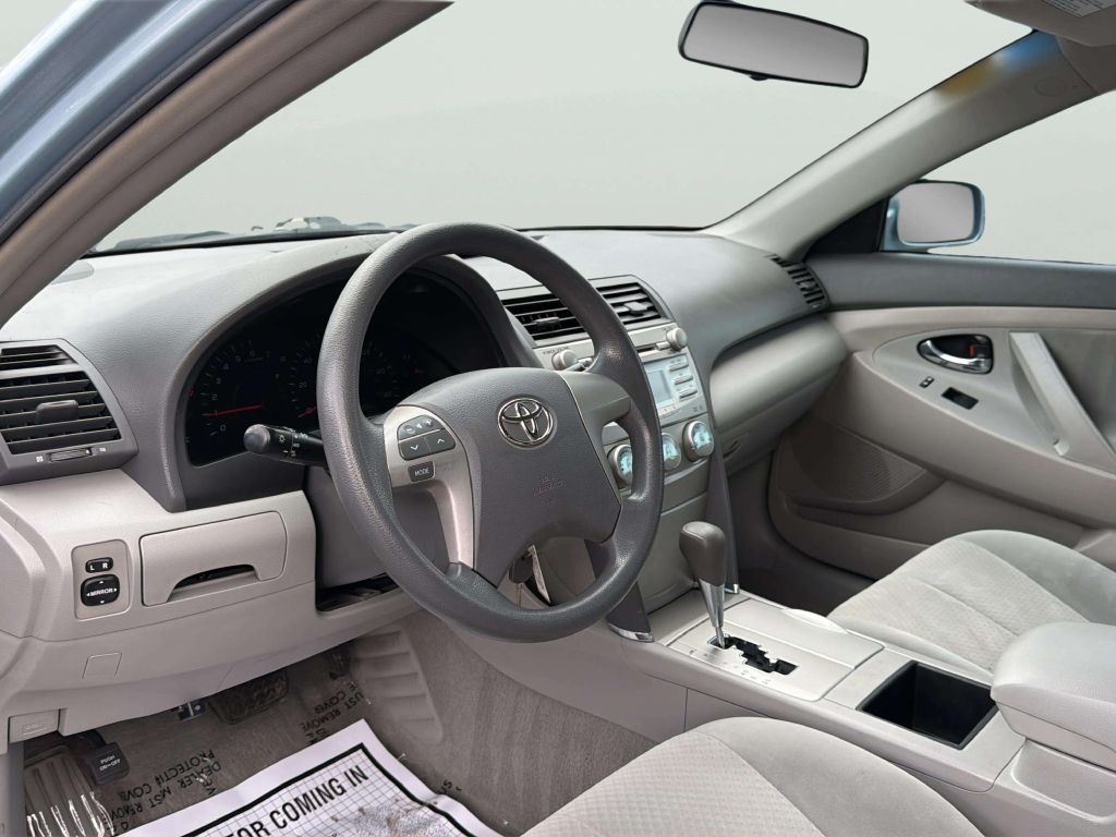 Photo 10 of this TOYOTA CAMRY