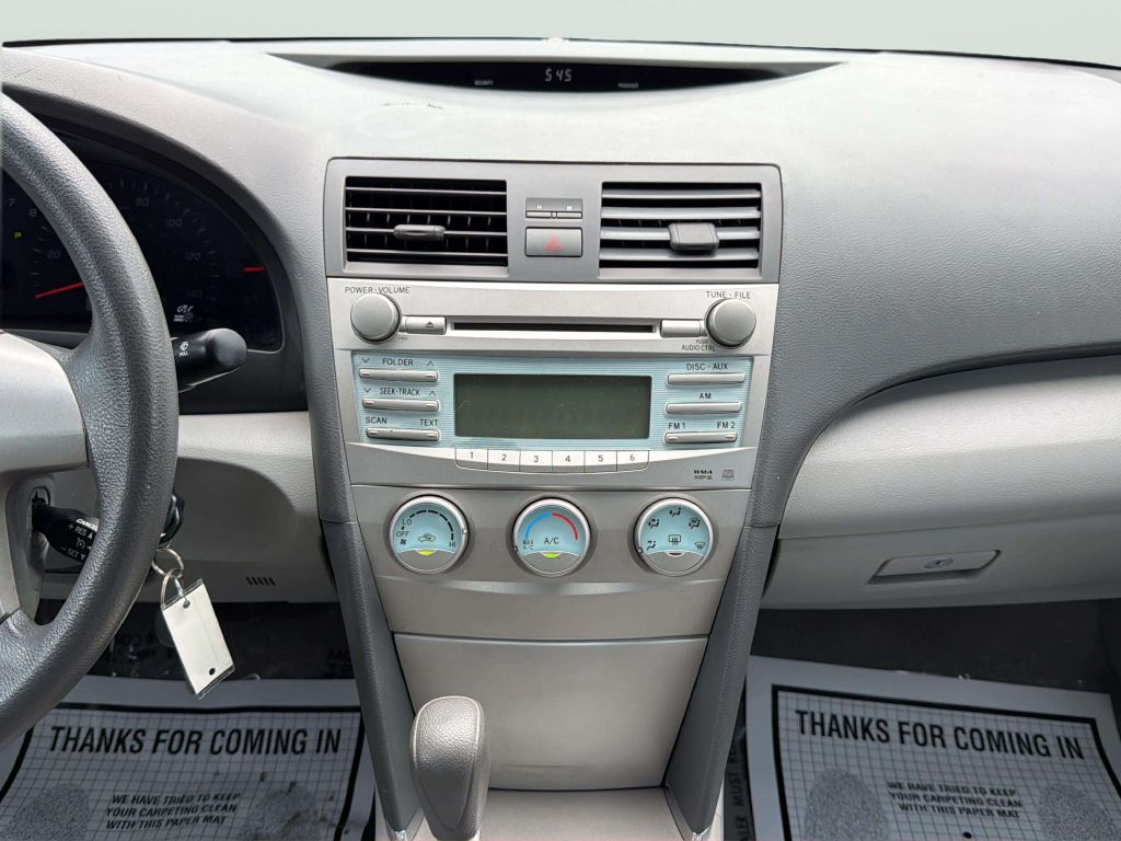 Photo 17 of this TOYOTA CAMRY