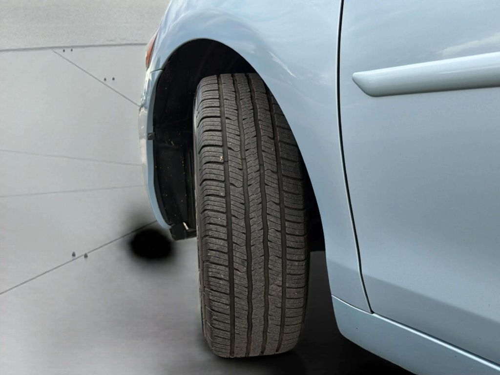 Photo 24 of this TOYOTA CAMRY