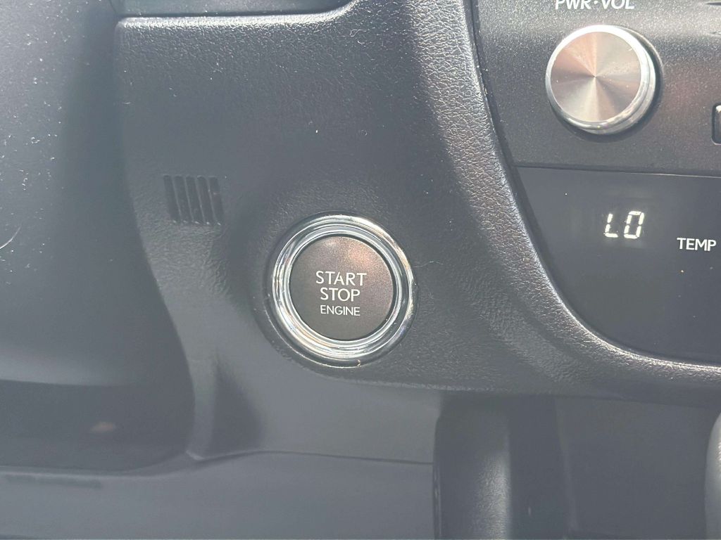 Photo 27 of this LEXUS RX 350