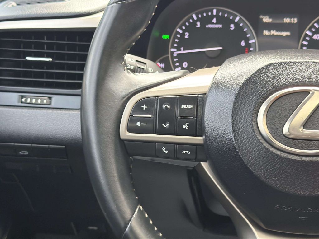 Photo 30 of this LEXUS RX 350