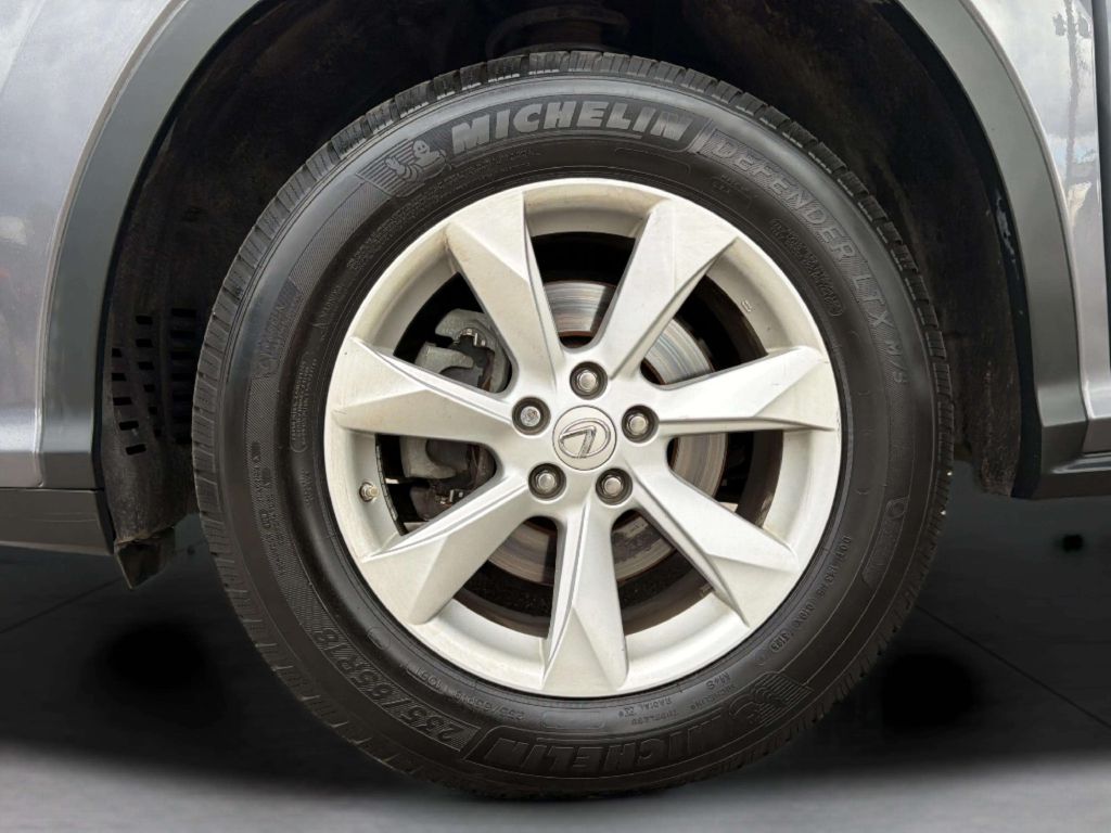 Photo 36 of this LEXUS RX 350