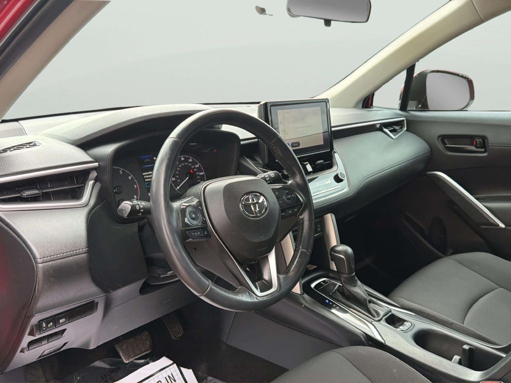 Photo 10 of this TOYOTA COROLLA CROSS