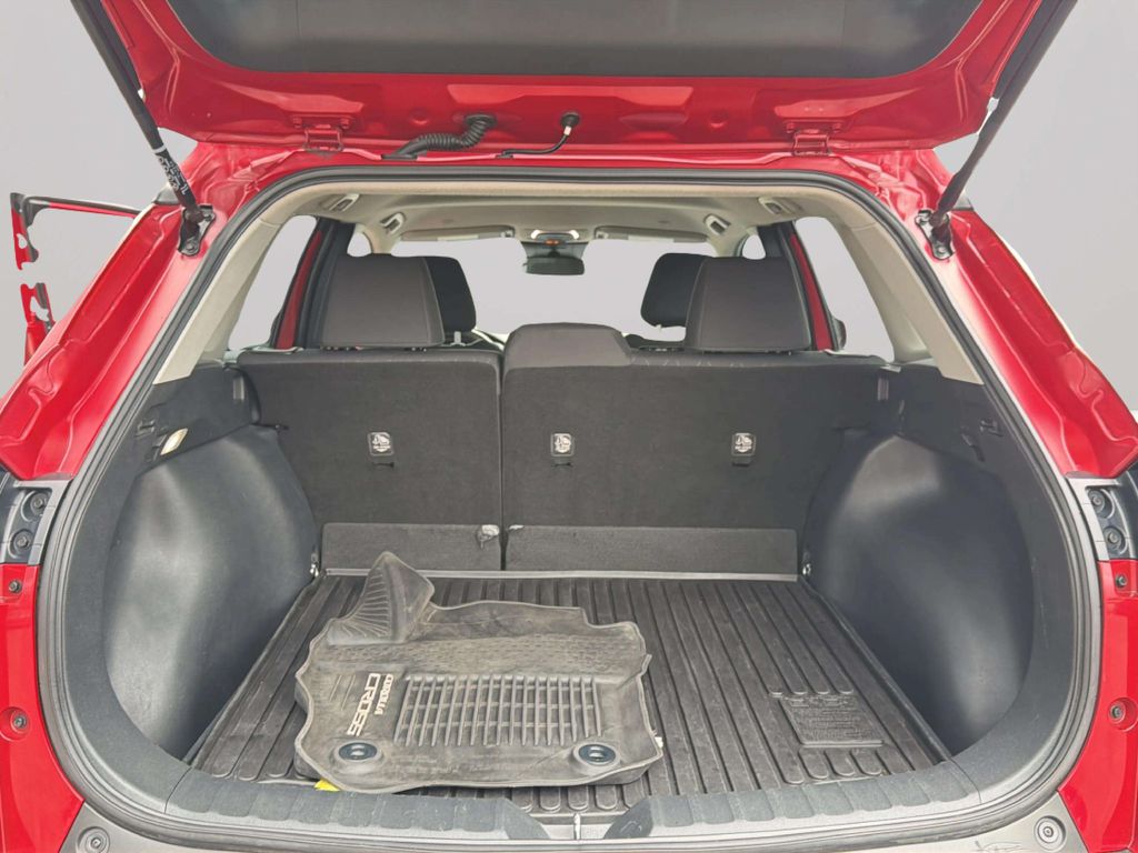 Photo 27 of this TOYOTA COROLLA CROSS