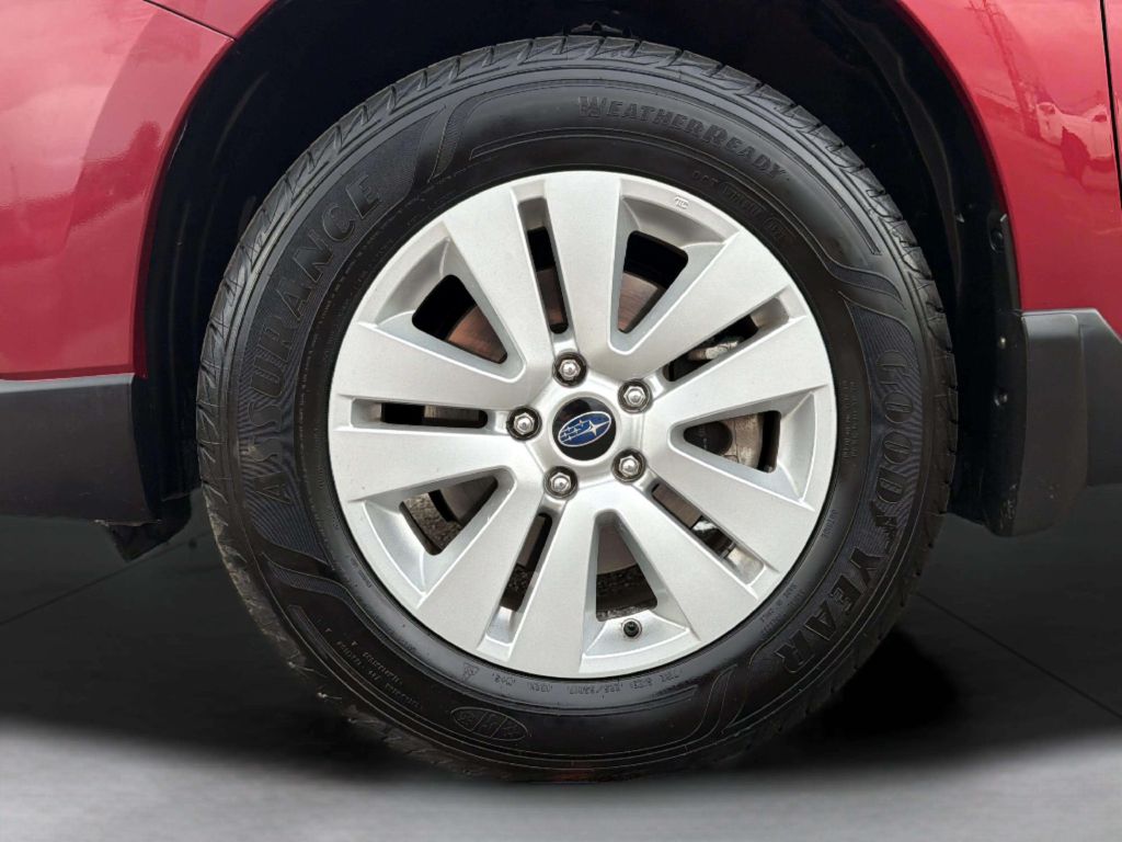 Photo 32 of this SUBARU OUTBACK