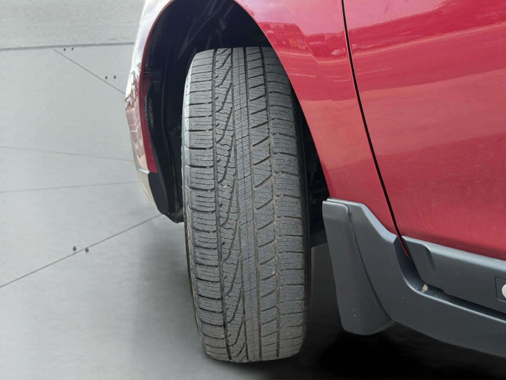 Photo 33 of this SUBARU OUTBACK