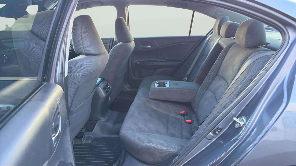 Photo 20 of this HONDA ACCORD