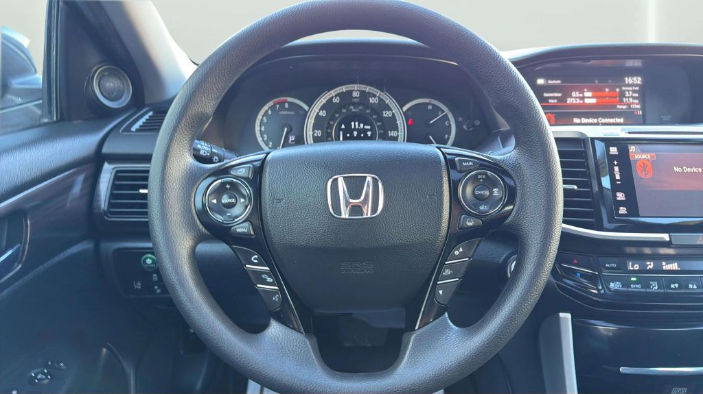 Photo 25 of this HONDA ACCORD