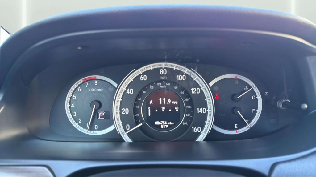 Photo 26 of this HONDA ACCORD