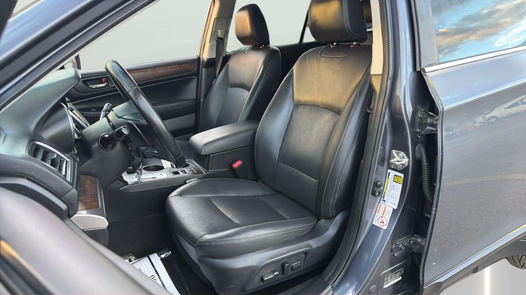 Photo 12 of this SUBARU OUTBACK