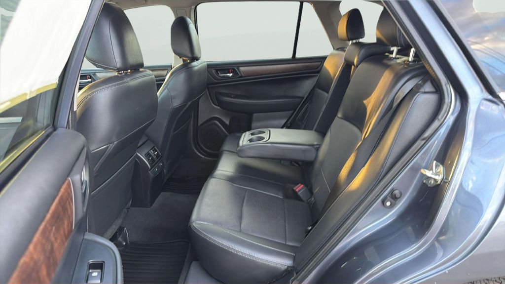 Photo 20 of this SUBARU OUTBACK