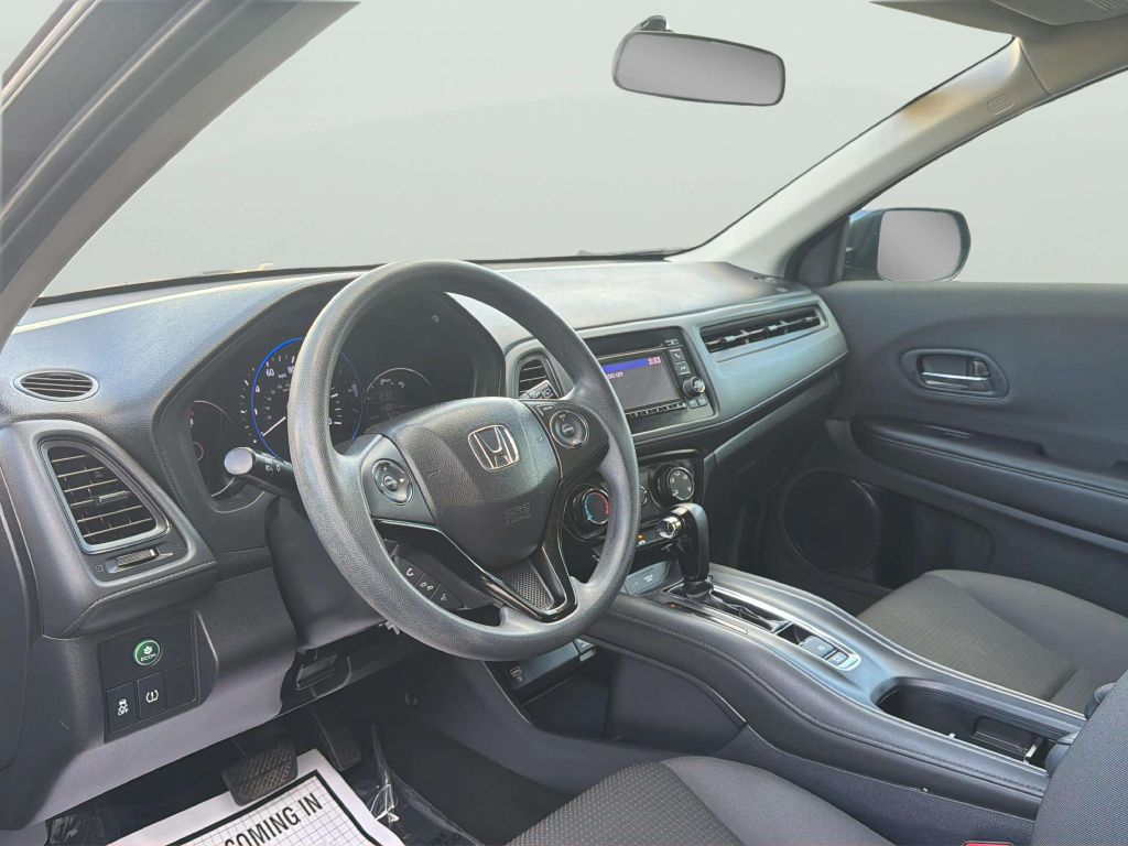 Photo 10 of this HONDA HR-V