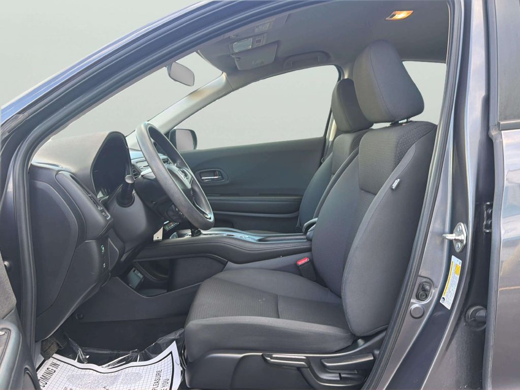 Photo 11 of this HONDA HR-V