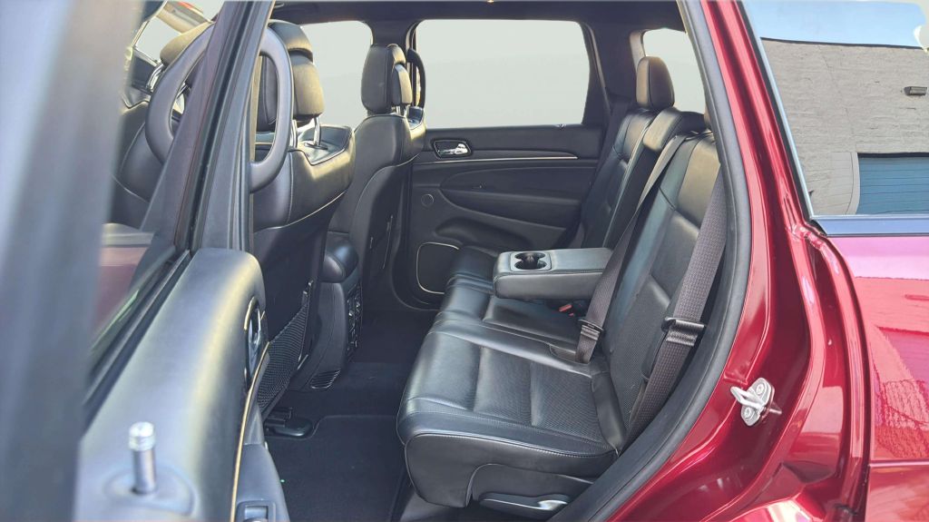 Photo 20 of this JEEP GRAND CHEROKEE