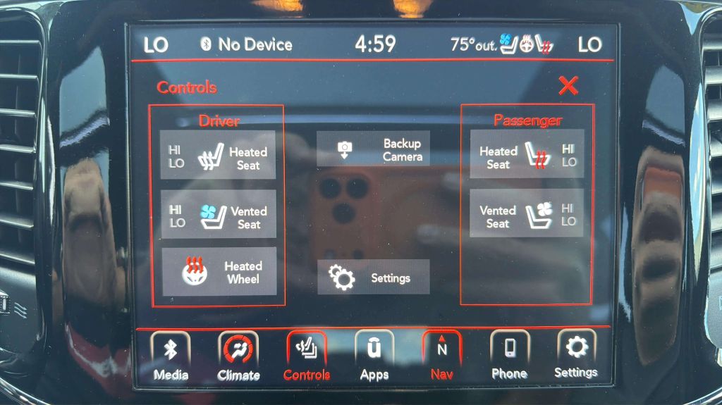 Photo 31 of this JEEP GRAND CHEROKEE
