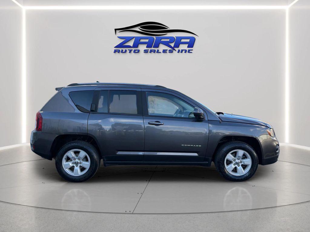 Photo 8 of this JEEP COMPASS