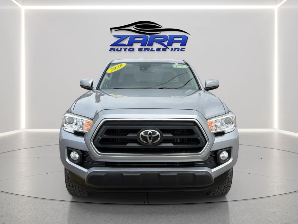 Photo 2 of this TOYOTA TACOMA