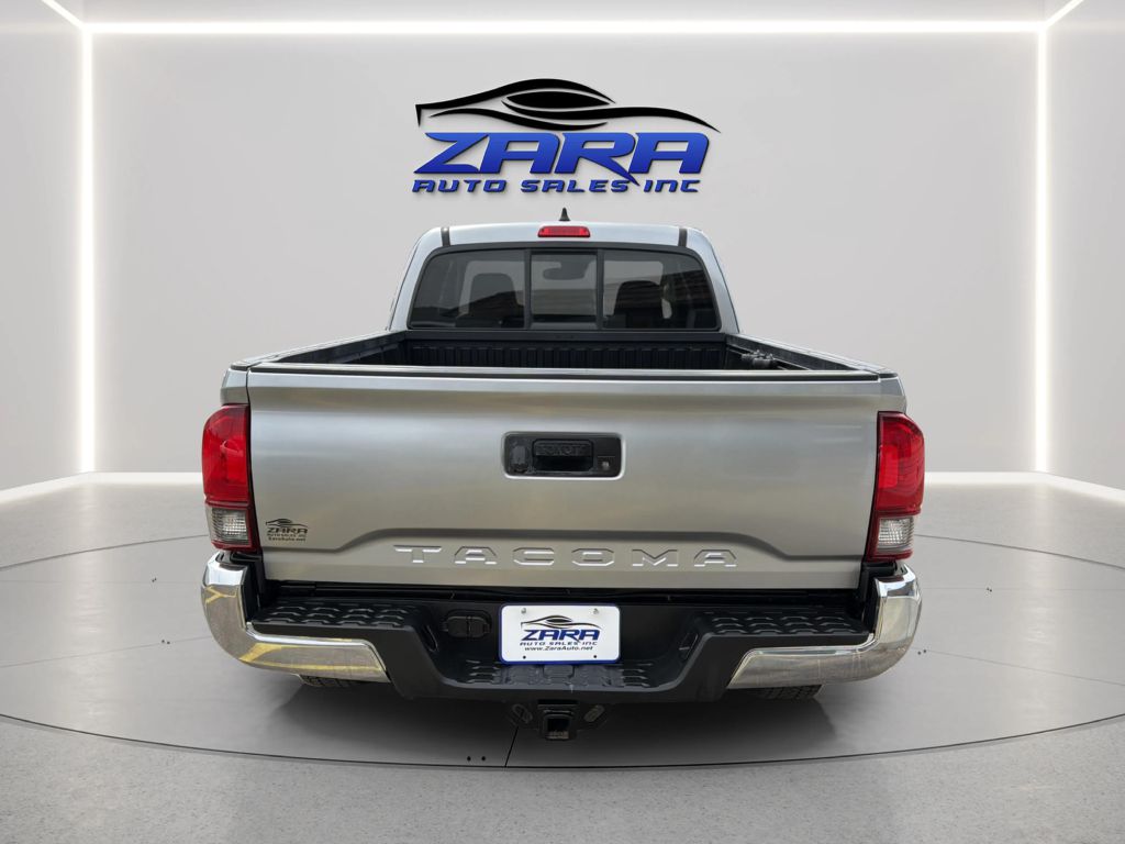 Photo 6 of this TOYOTA TACOMA