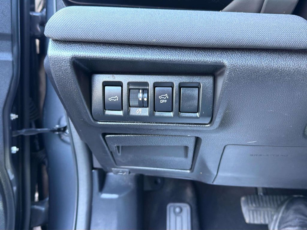 Photo 28 of this SUBARU OUTBACK