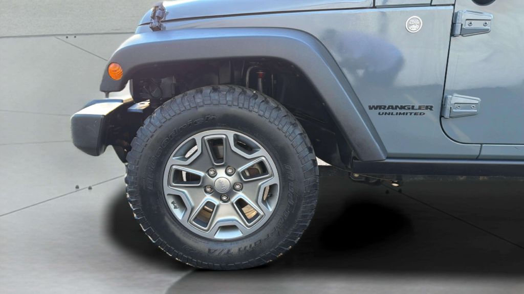 Photo 31 of this JEEP WRANGLER UNLIMI