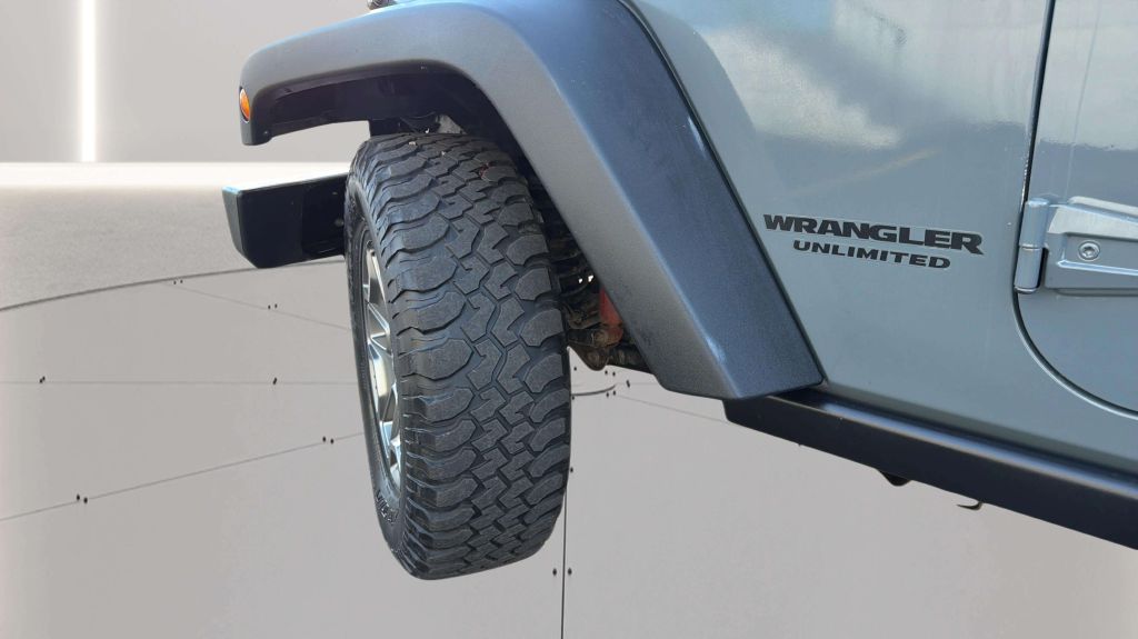 Photo 32 of this JEEP WRANGLER UNLIMI