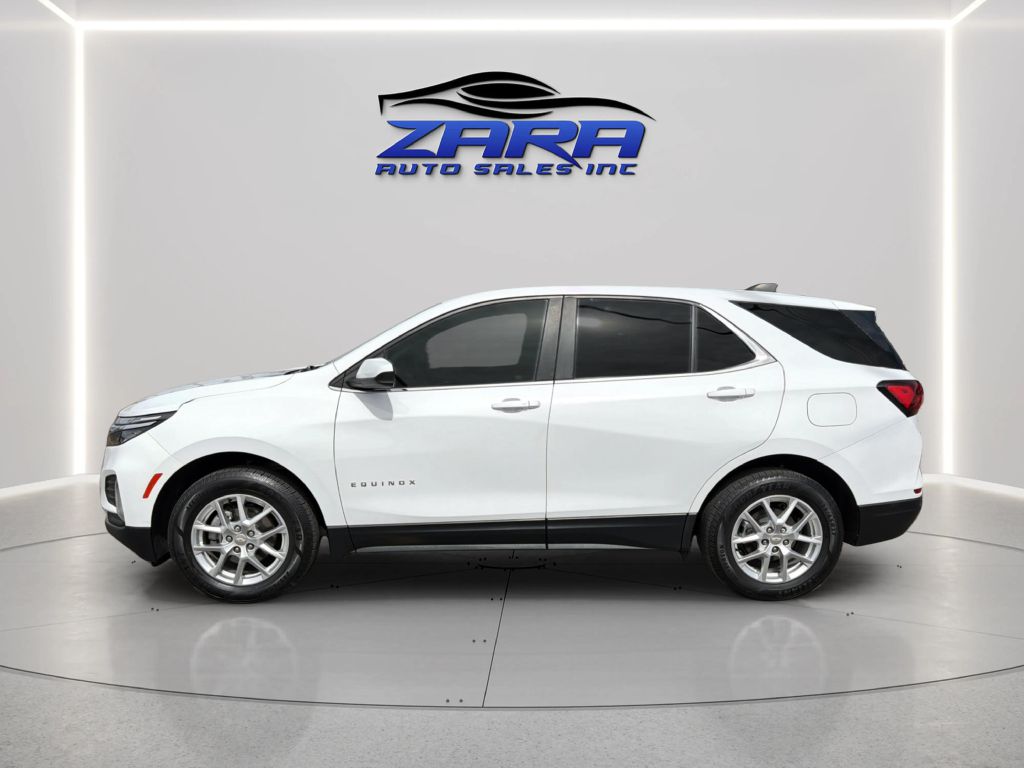 Photo 4 of this CHEVROLET EQUINOX