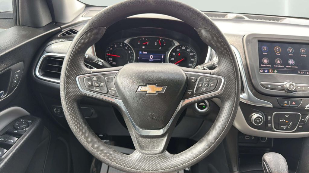 Photo 23 of this CHEVROLET EQUINOX