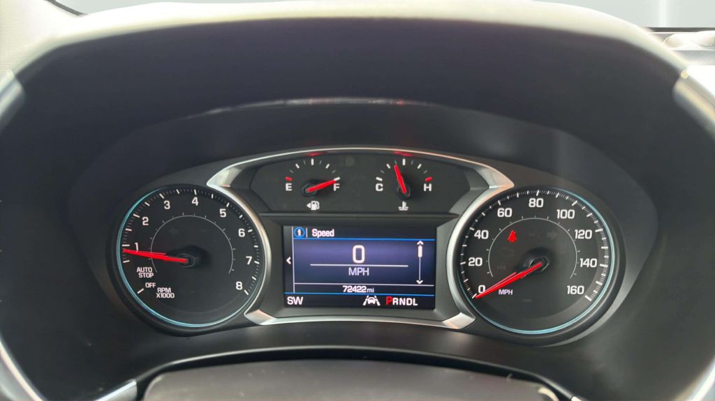 Photo 24 of this CHEVROLET EQUINOX