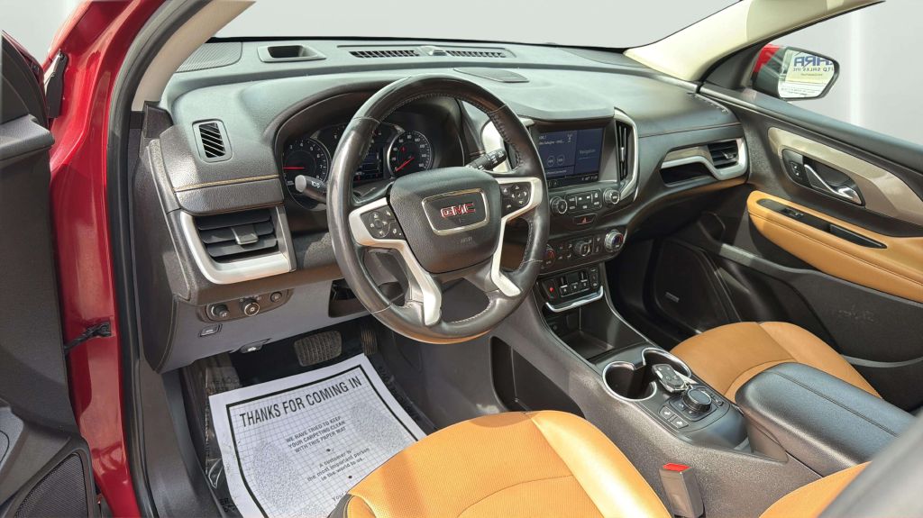 Photo 17 of this GMC TERRAIN