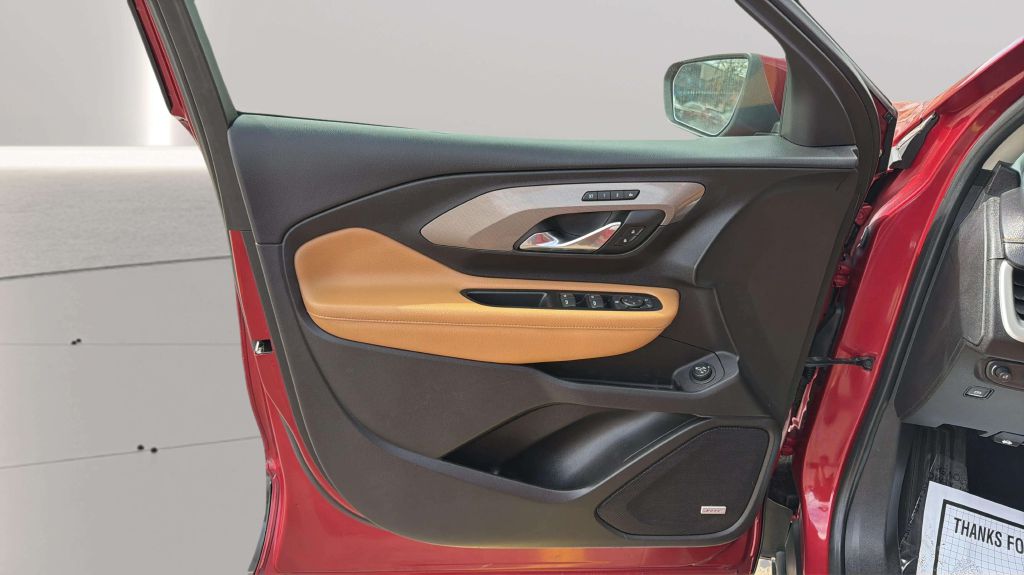 Photo 18 of this GMC TERRAIN