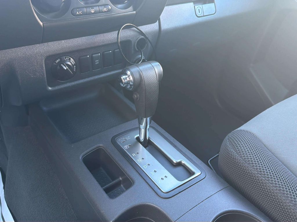 Photo 19 of this NISSAN XTERRA