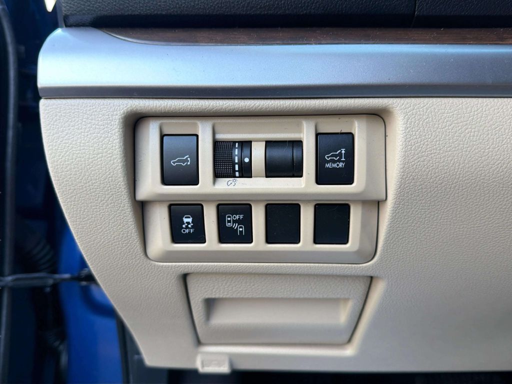 Photo 30 of this SUBARU OUTBACK