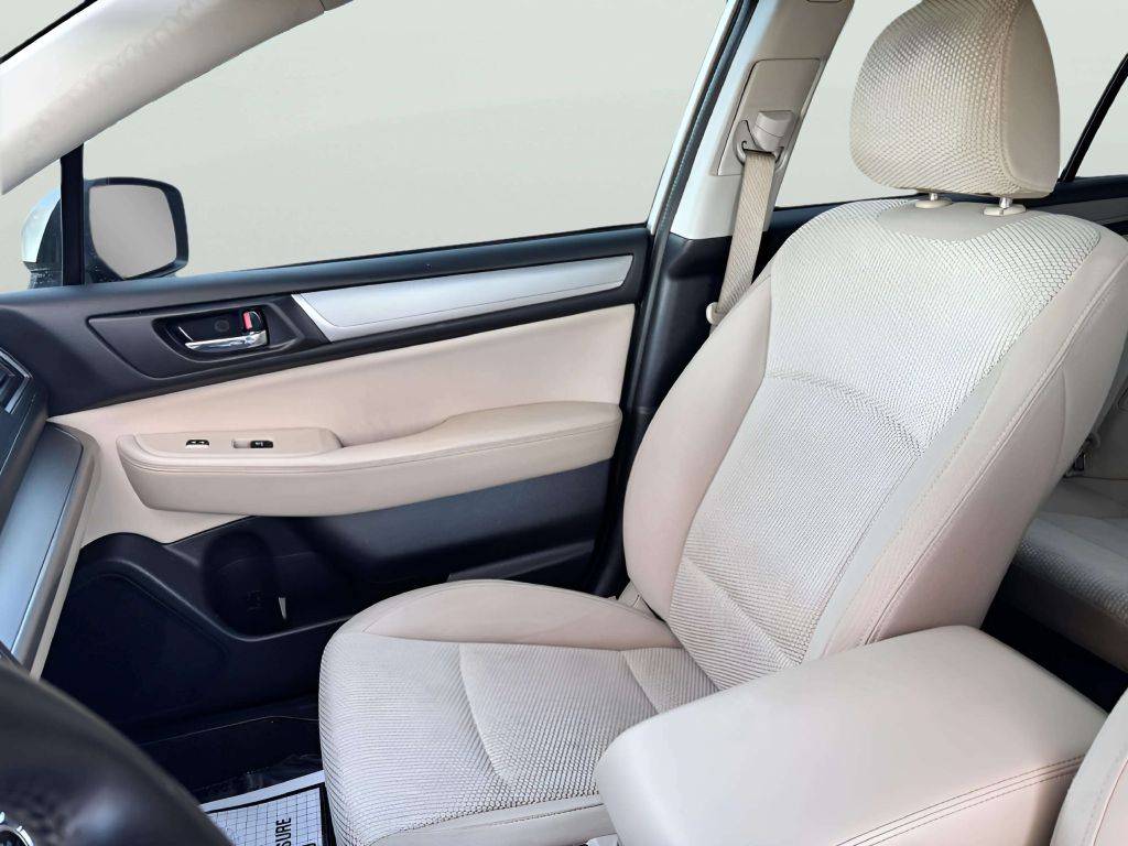 Photo 14 of this SUBARU OUTBACK