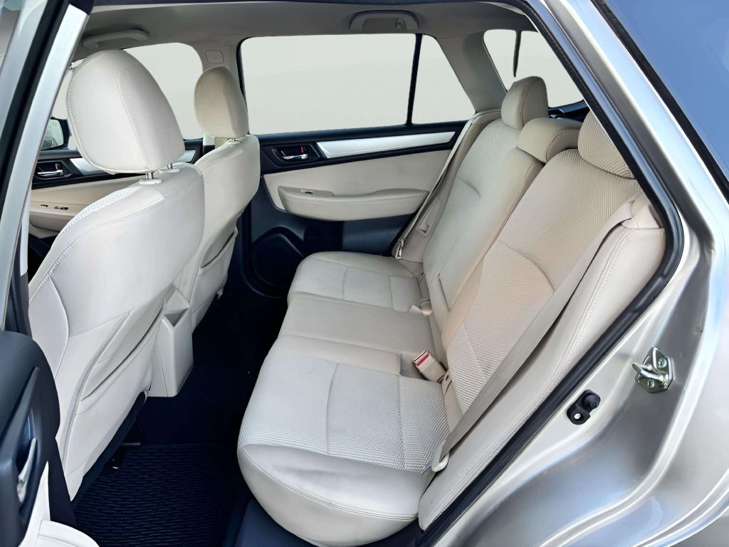 Photo 16 of this SUBARU OUTBACK