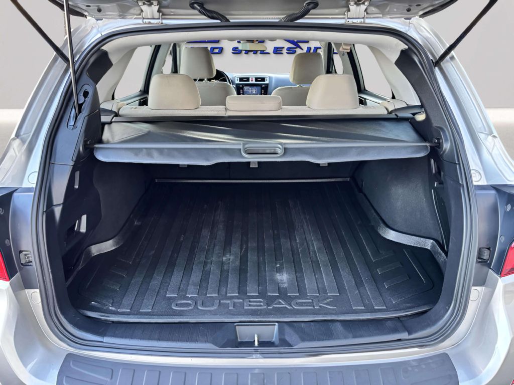 Photo 27 of this SUBARU OUTBACK