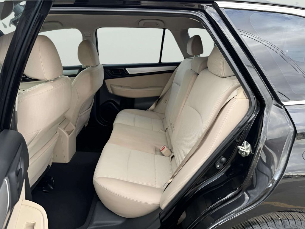 Photo 15 of this SUBARU OUTBACK