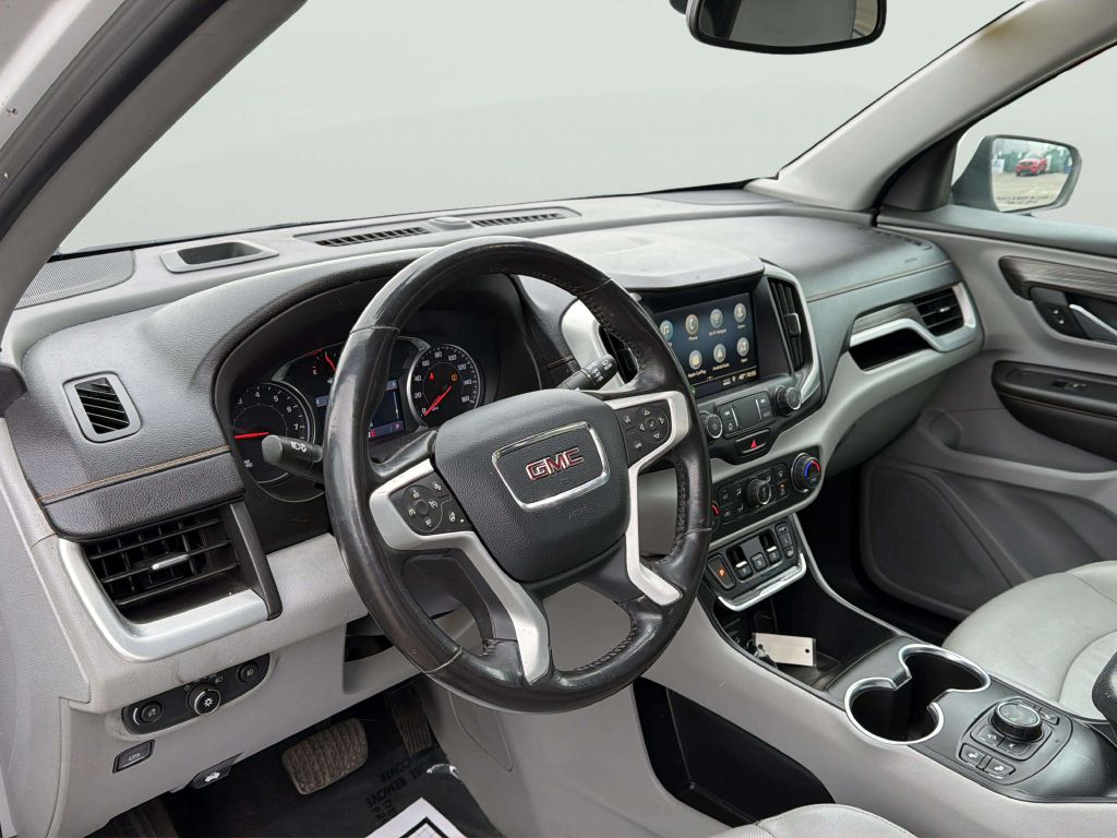 Photo 11 of this GMC TERRAIN