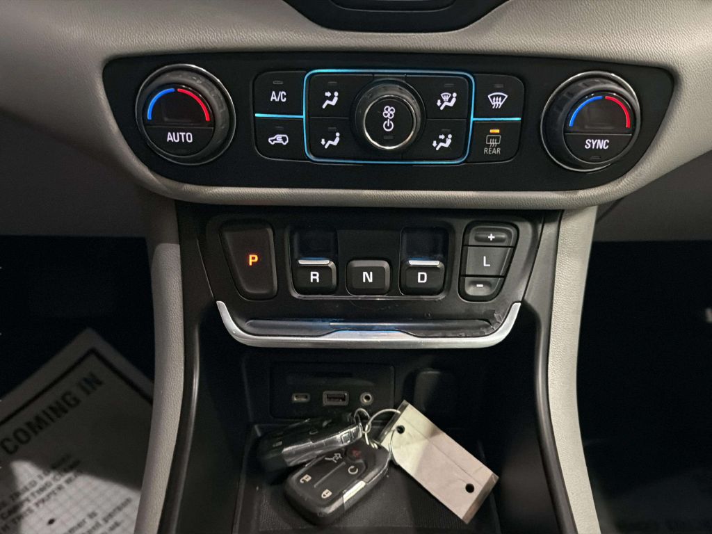 Photo 19 of this GMC TERRAIN