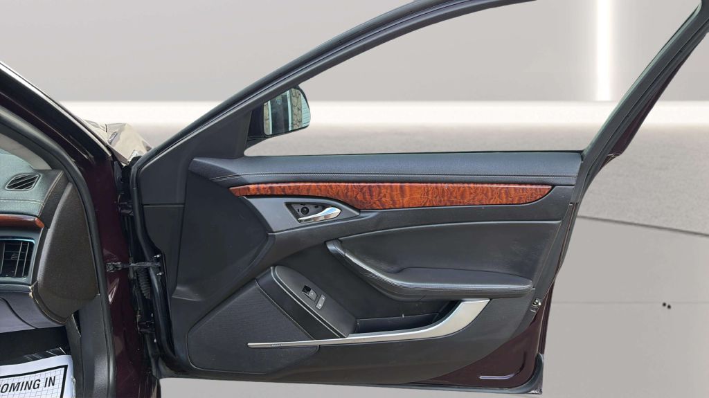 Photo 16 of this CADILLAC CTS