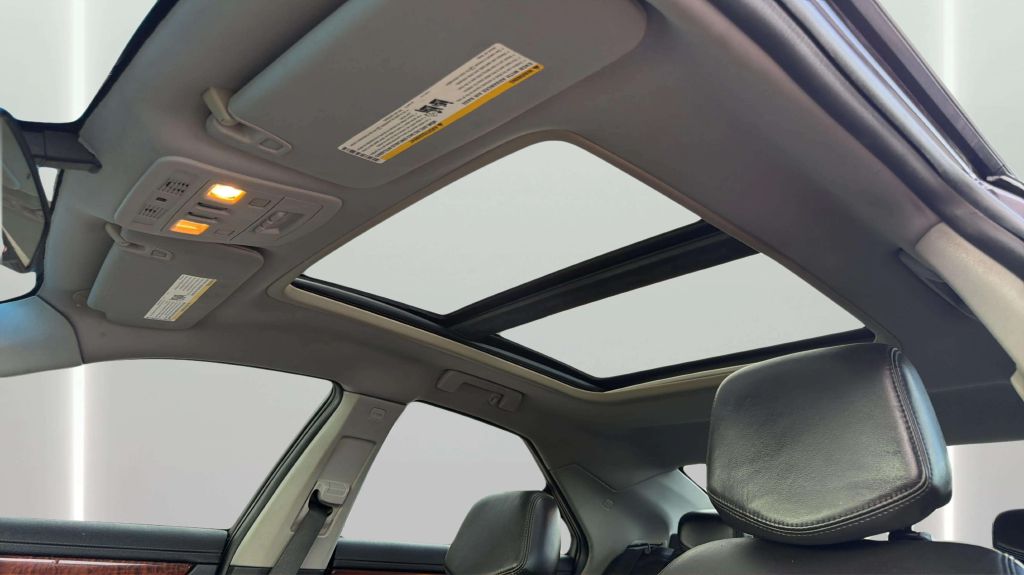 Photo 19 of this CADILLAC CTS