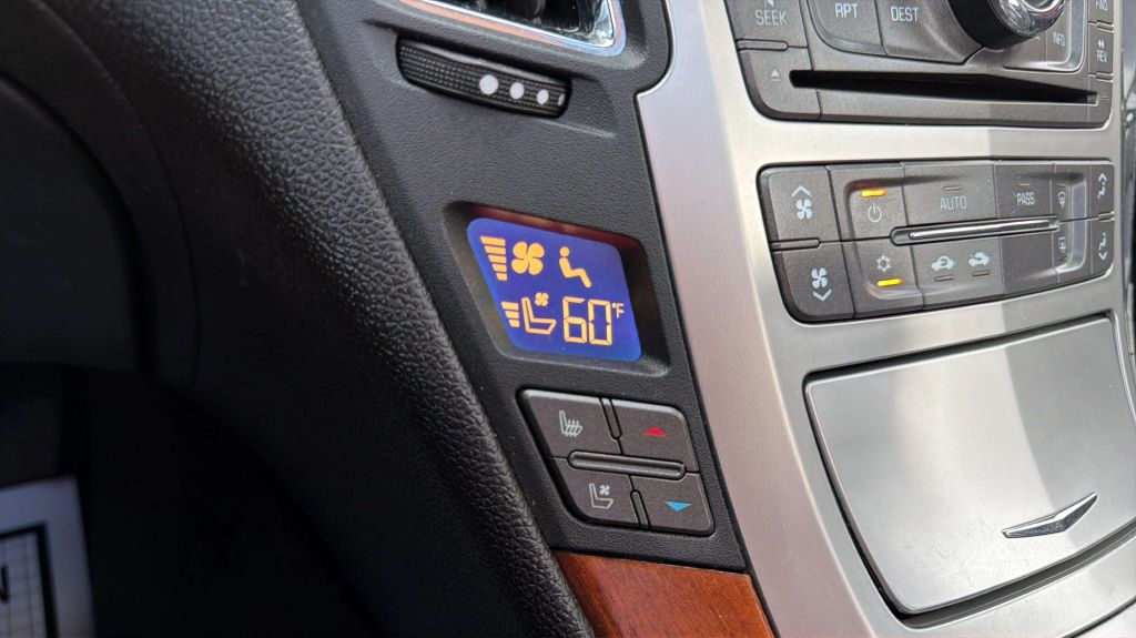 Photo 27 of this CADILLAC CTS